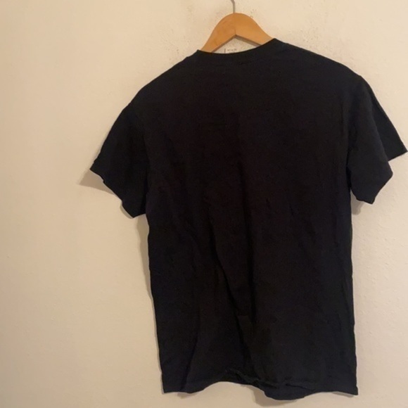 CRUNCH FITNESS BLACK SHIRT SIZE MEDIUM - Picture 3 of 3